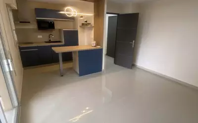 Fréjus (83600)