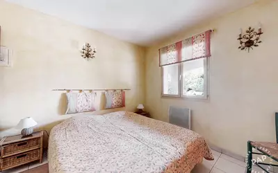 + Annexe L'isle-Sur-La-Sorgue (84800)