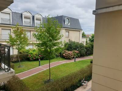 Location appartement studio Courbevoie (92400)
