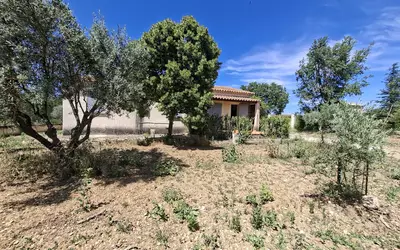 Cabrières-D'avignon (84220)