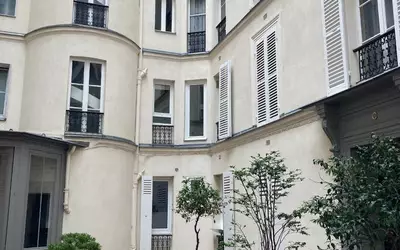 Paris 9E