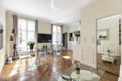 Location appartement 2 pièces Paris 8e