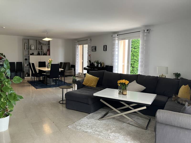 Biot (06410)