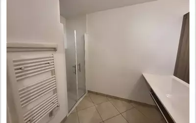 (83600)