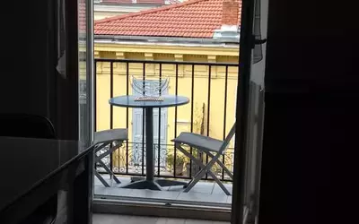 Nice (06200)