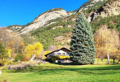 Vente maison 8 pièces Saint-Clément-sur-Durance (05600)
