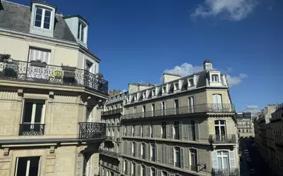 Paris 8E