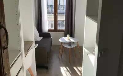 Paris 9E