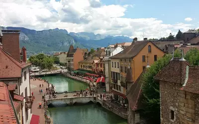 Annecy (74000)