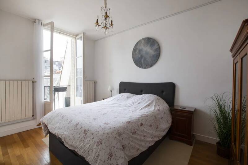 Paris 8E