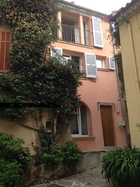 Bormes-Les-Mimosas (83230)