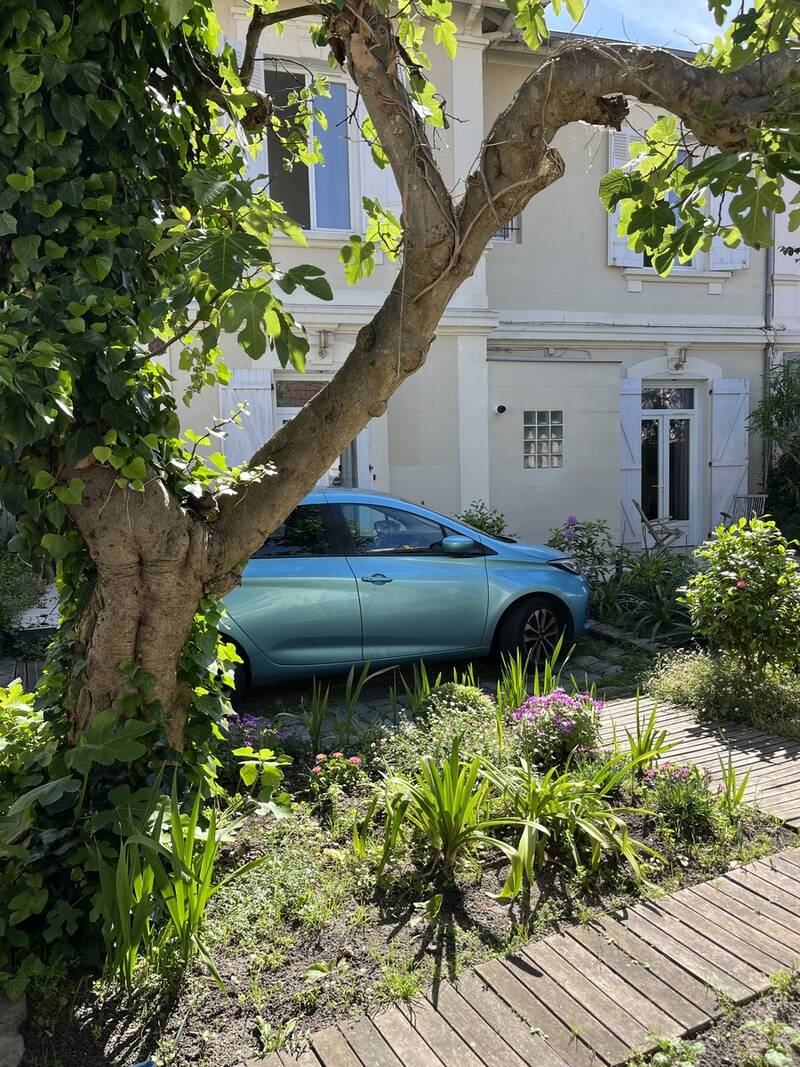 + Local Commercial Arcachon (33120)