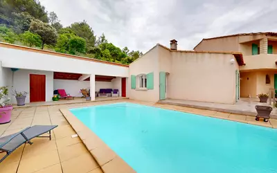 , Piscine, Caveirac (30820)