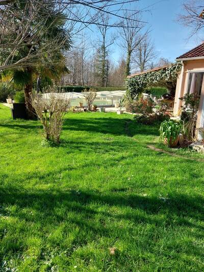 Vente maison 8 pièces Saint-Estèphe (24360)