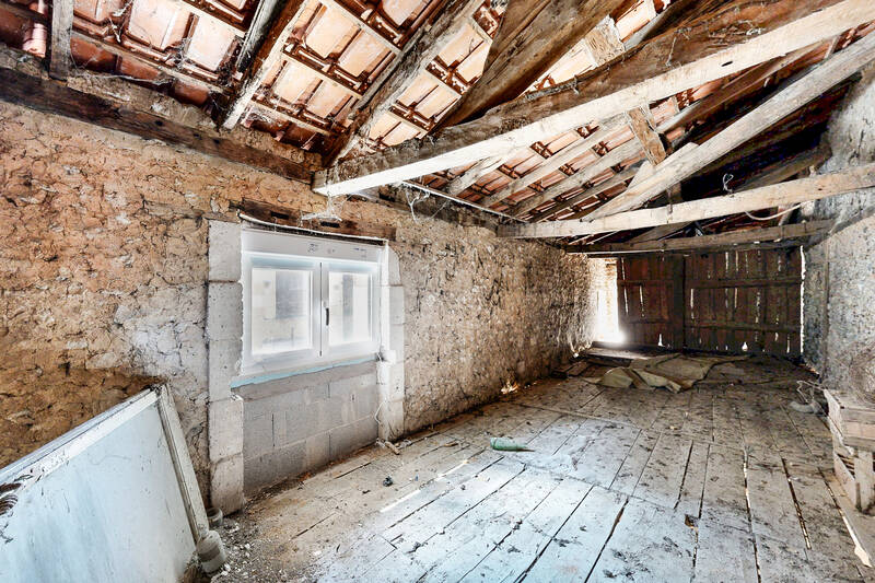 À Renover Fort Potentiel