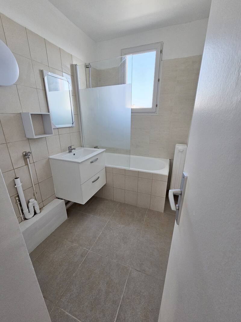 Melun (77000)