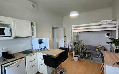 Nantes (44000)