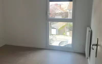 Nantes (44000)