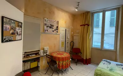 Toulon (83000)
