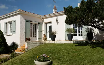 Saintes (17100)
