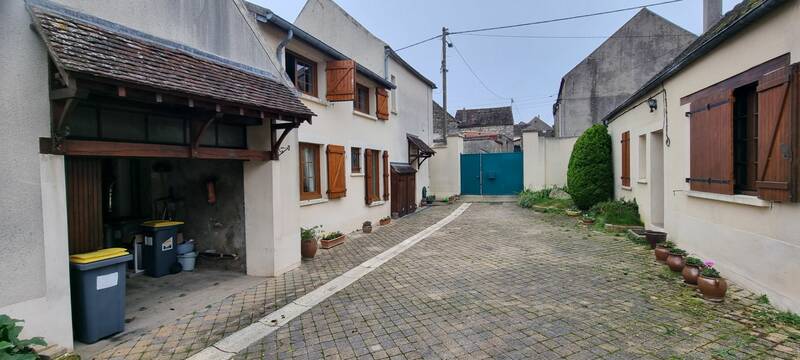 Villeblevin (89340)