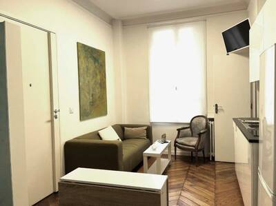 Location appartement studio Paris 16e