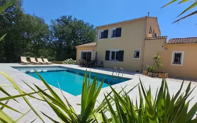 Saint-Maximin-La-Sainte-Baume (83470)