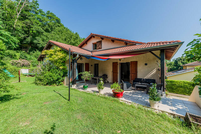 Fontaines-Sur-Saône (69270)