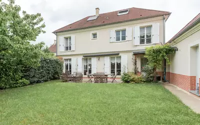 Magny-Le-Hongre (77700)