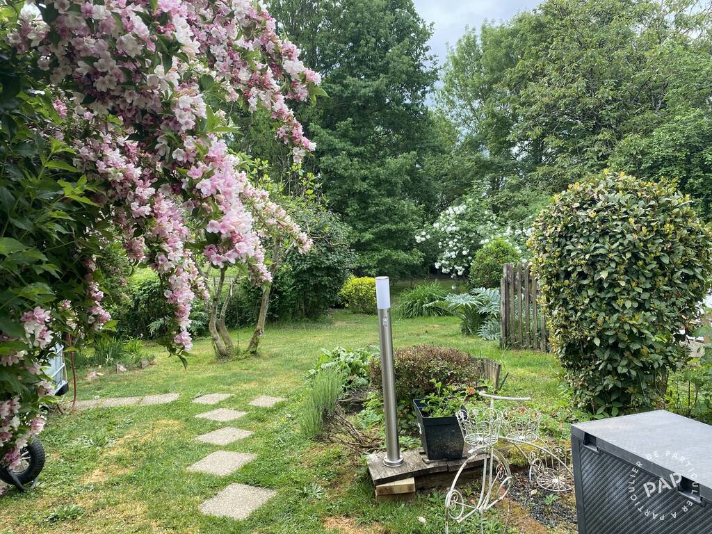 Vente maison 138 m² Nouzerines (23600)