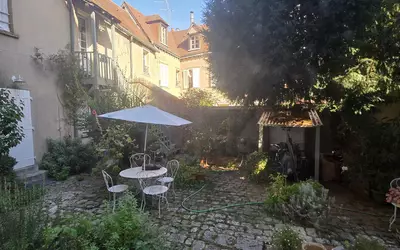 Chartres (28000)
