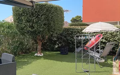 Fréjus (83600)