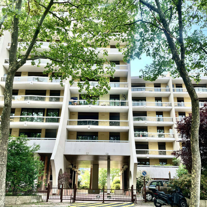 Puteaux (92800)