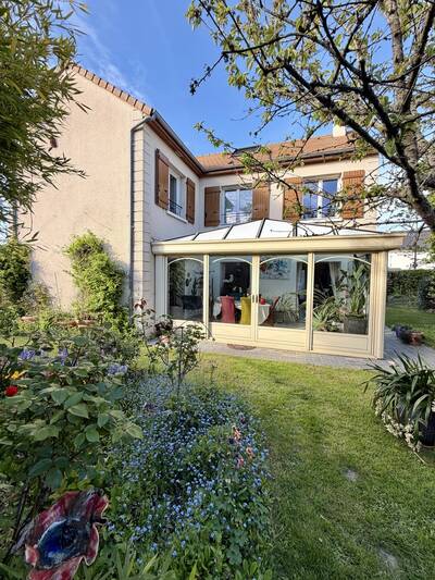 Vente maison 6 pièces Magny-les-Hameaux (78114)