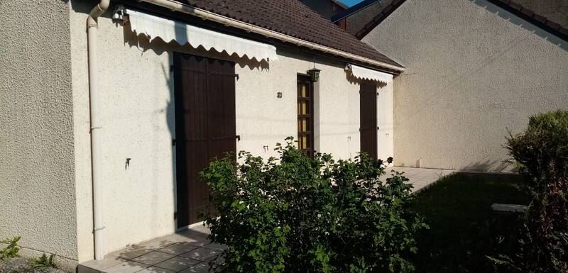 Moulins (03000)