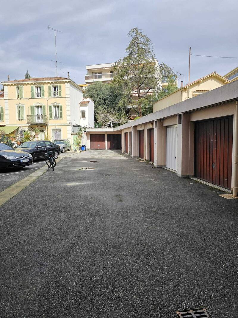 Cannes (06150)