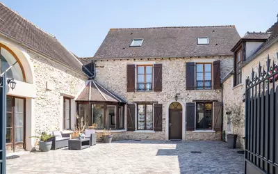 Moisenay (77950)
