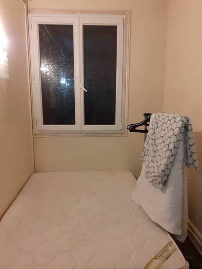 Location appartement studio Paris 7e