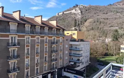 Grenoble (38000)