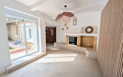 Maison 6 pièces 180 m² · à Villeneuve-lès-Béziers · 180 m² · 374 000 €