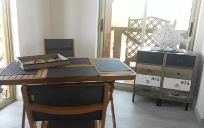 Fréjus (83600)