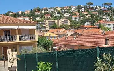 Hyères (83400)