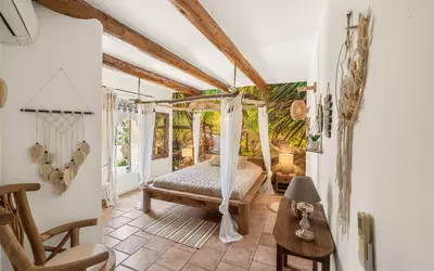Vaison-La-Romaine (84110)