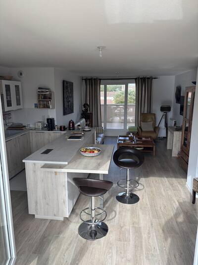 Vente appartement 4 pièces Salles (33770)