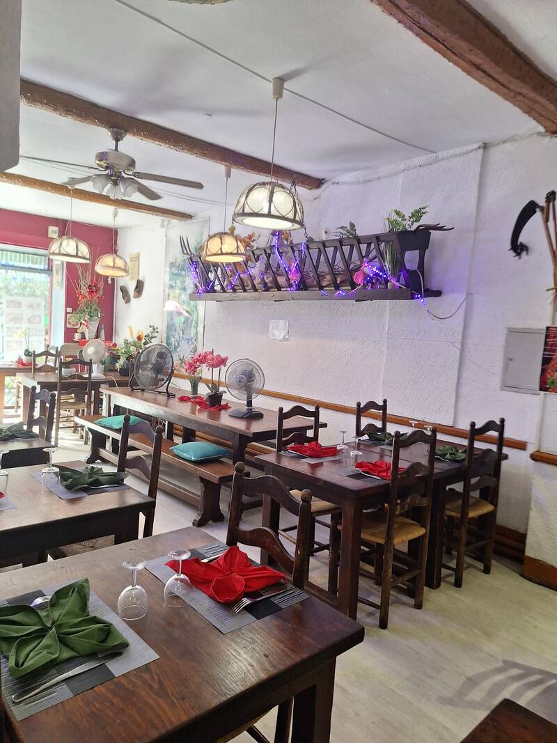 Fonds de commerce Hôtel, Bar, Restaurant Amélie-Les-Bains-Palalda (66110) - 160&nbsp;m² - 68.000&nbsp;&euro;