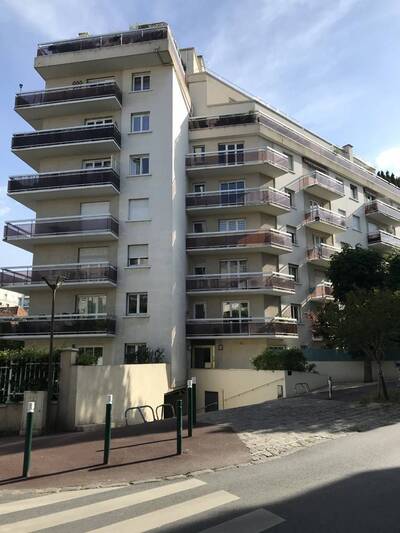 Location appartement studio Suresnes (92150)