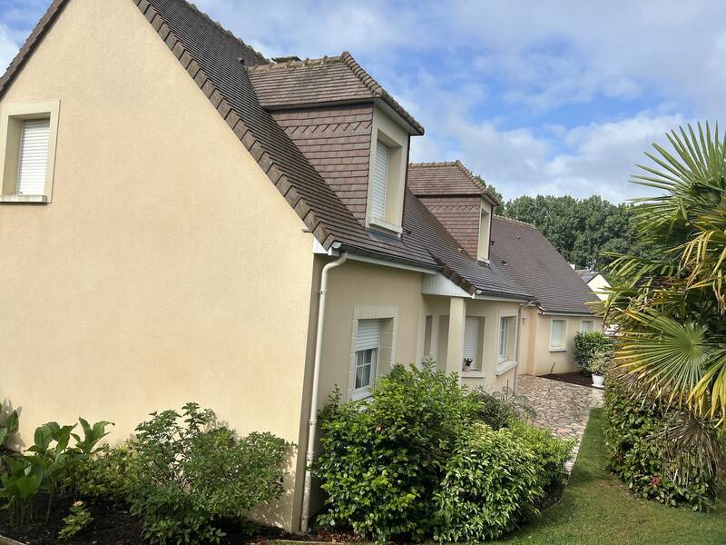 Roézé-Sur-Sarthe (72210)