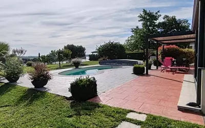 Vayres (33870)