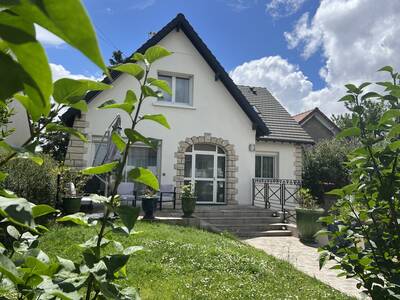 Vente maison 7 pièces Ormesson-sur-Marne (94490)