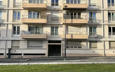 Angers (49000)
